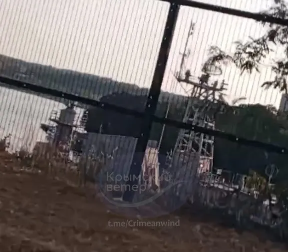 Only the hull remains: occupiers looted the captured Ukrainian ship in Sevastopol dqxikeidqxiqqeant