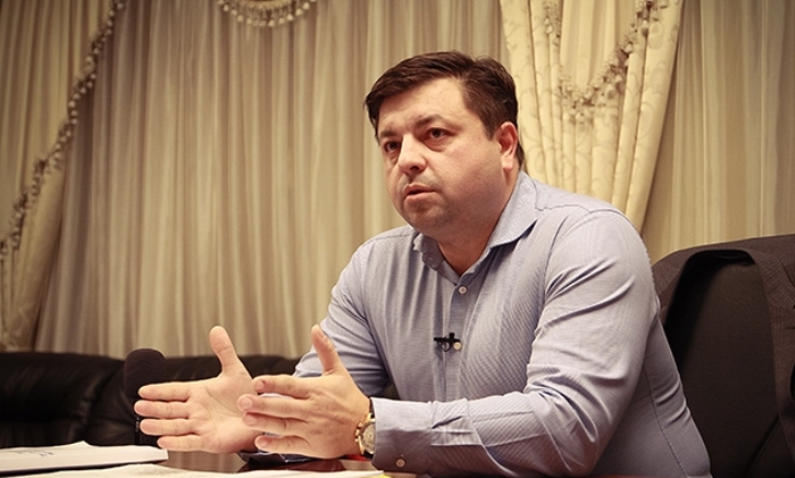 Депутат от «Самопомочи» Иван Мирошниченко (фото: rrnews.ru) dqxikeidqxiqqeant