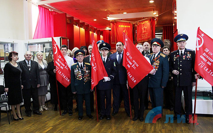 Підсумки тижня в "ЛНР": Як заробляють коханки та дружини бойовиків - фото 1 Підсумки тижня в "ЛНР": Як заробляють коханки та дружини бойовиків - фото 1 dqxikeidqxitkant