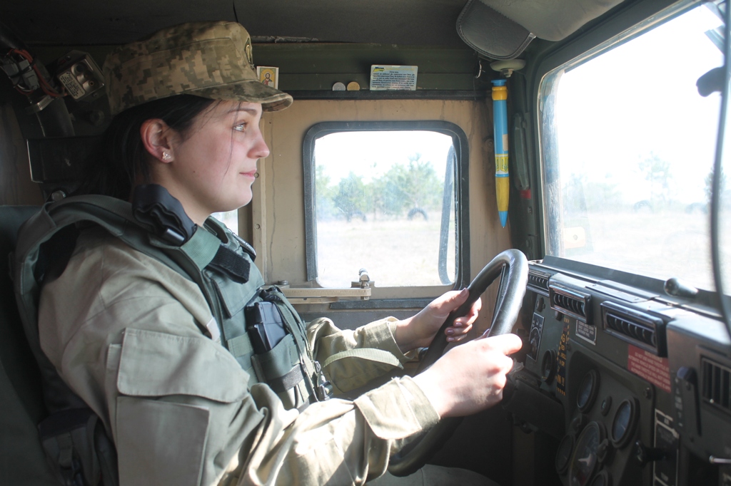 Лейтенанти ВДВ вдосконалюють вишкіл на полігоні Лейтенанти ВДВ вдосконалюють вишкіл на полігоні dqxikeidqxitkant