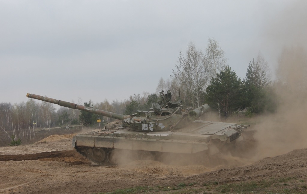 Лейтенанти ВДВ вдосконалюють вишкіл на полігоні Лейтенанти ВДВ вдосконалюють вишкіл на полігоні