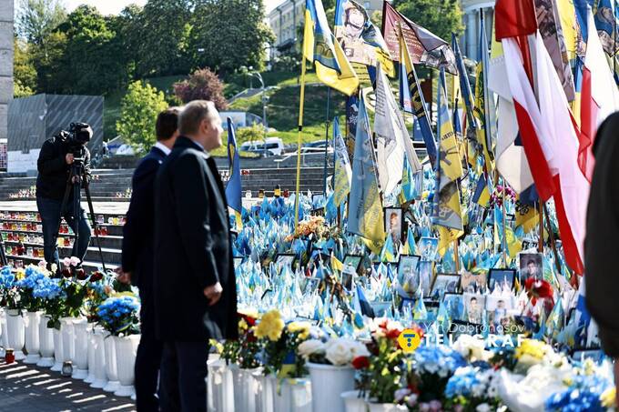 Зеленський, Макрон, Мерц, Туск і Стармер вшанували пам’ять загиблих на майдані Незалежності