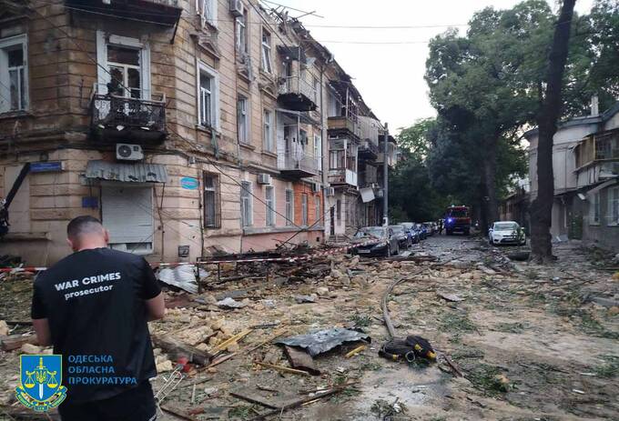 Унаслідок нічної атаки на Одесу загинули двоє чоловіків, дев’ятеро людей постраждали