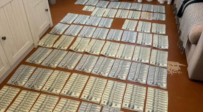 ДБР виявило службовця ВЛК та медичну сестру, які фальсифікували документи для ухилянтів