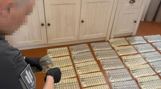 ДБР виявило службовця ВЛК та медичну сестру, які фальсифікували документи для ухилянтів