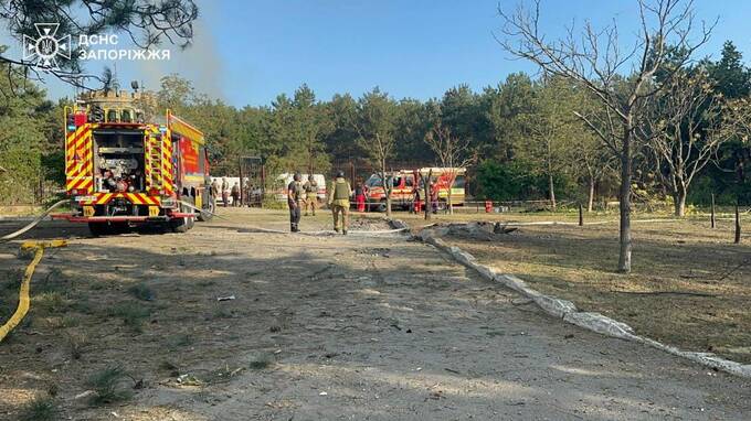 Удар Росії по базі відпочинку в Запорізькому районі: ДСНС публікує фото наслідків