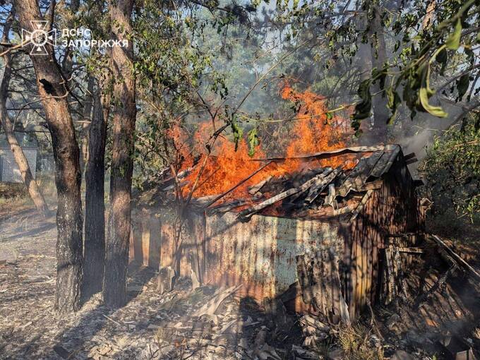 Удар Росії по базі відпочинку в Запорізькому районі: ДСНС публікує фото наслідків