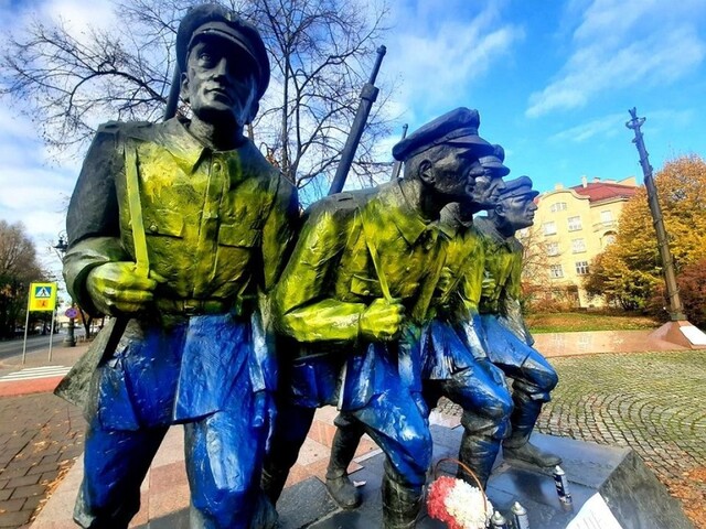 25.12.2021 dqxikeidqxiqqeant